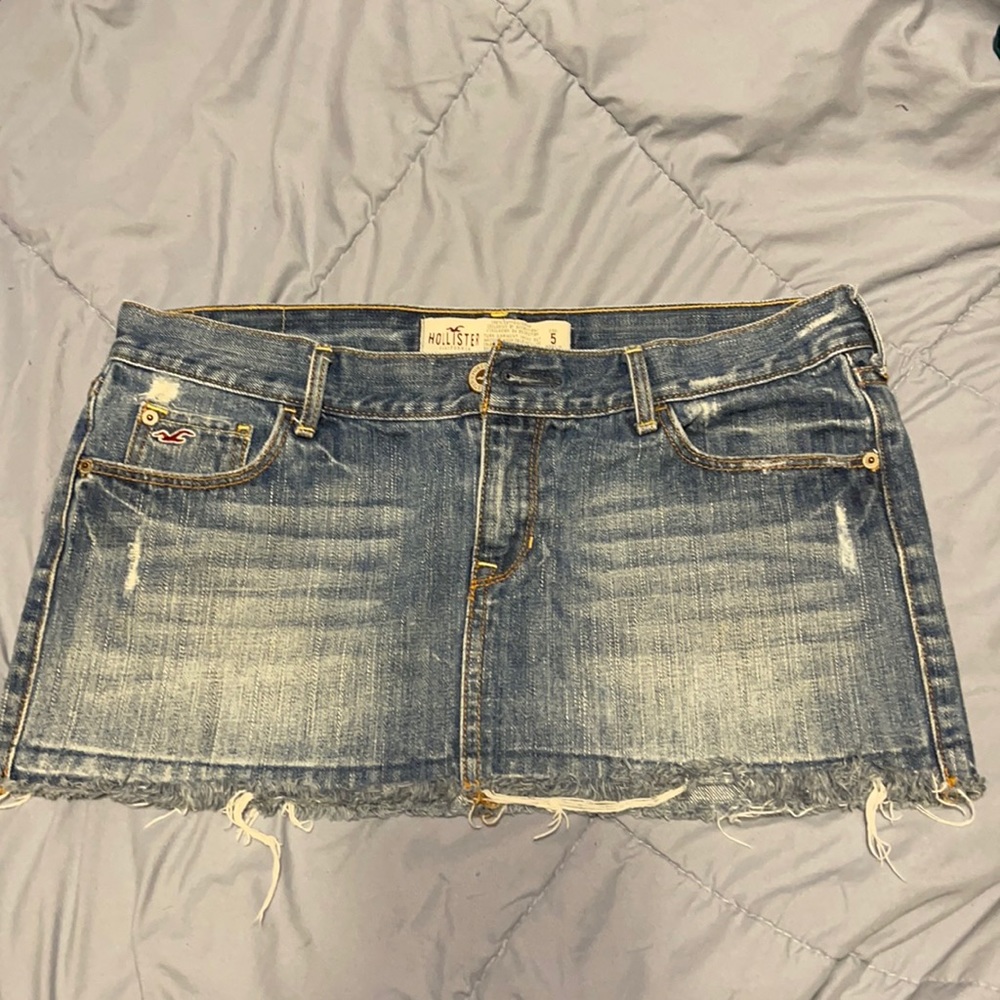 Hollister size 5 denim mini skirt with frayed bottom